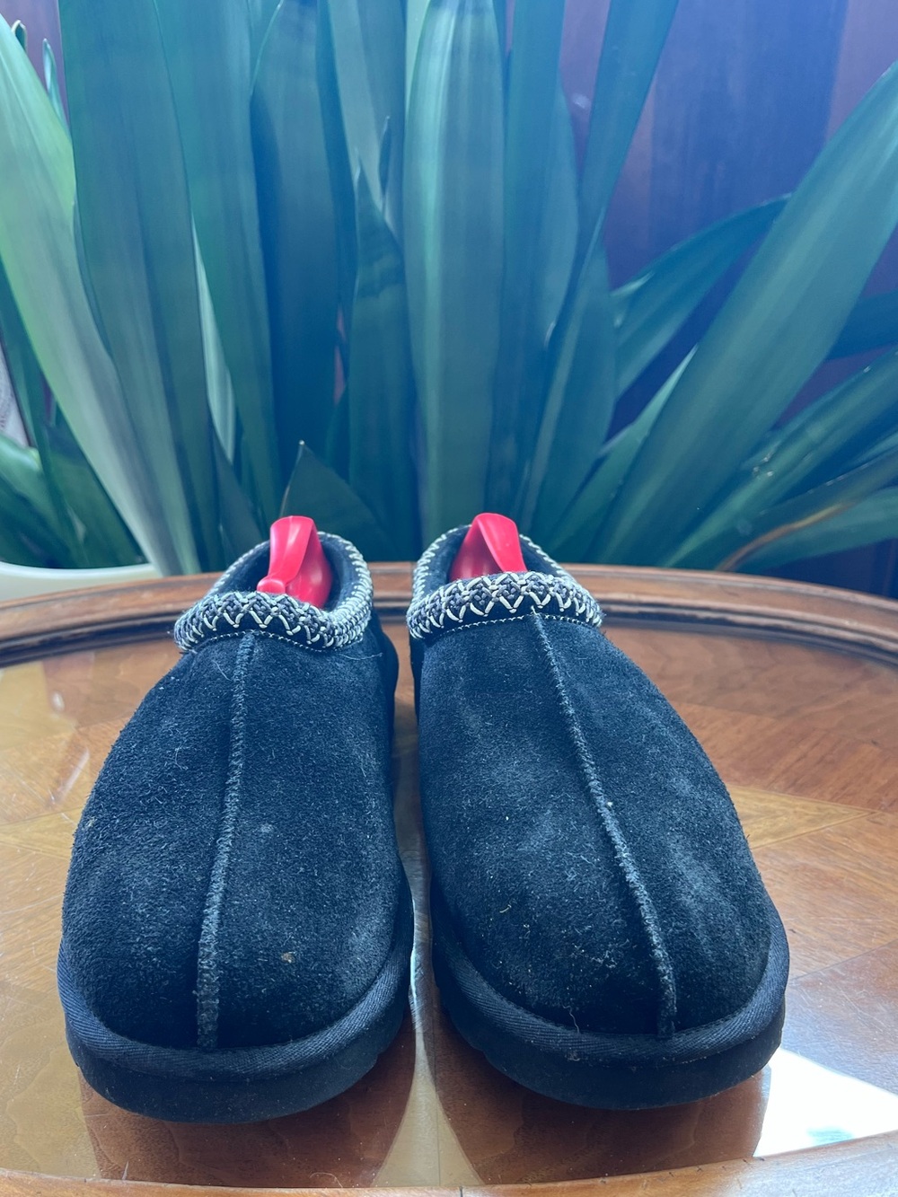 Ugg Slippers Black Suede Men’s 12M